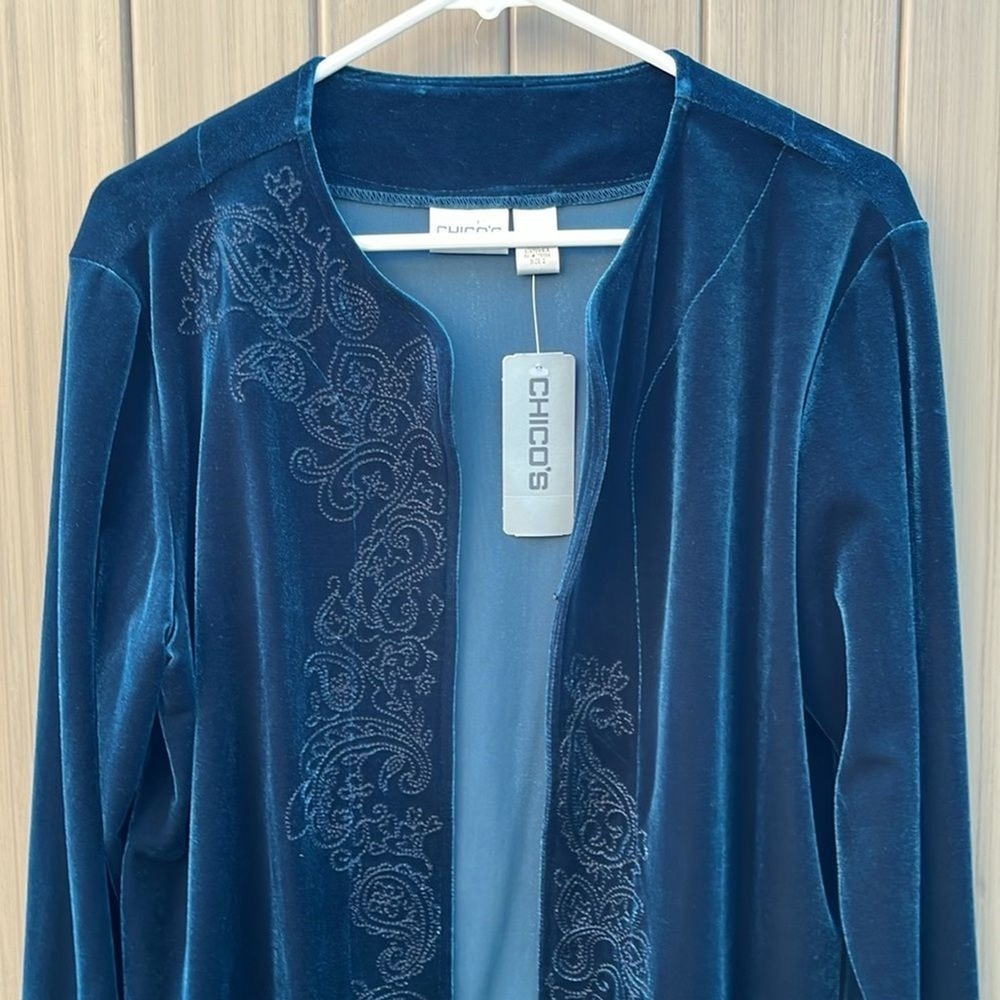 Chico's Women's Velvet Heritage Scroll Norma Jacket Embroidered Whimsigoth sz 2 - Picture 3 of 13